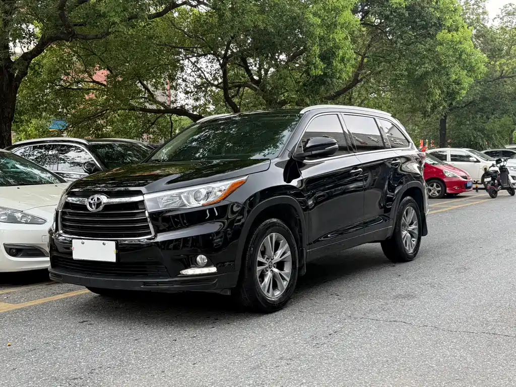 Toyota Highlander 2016