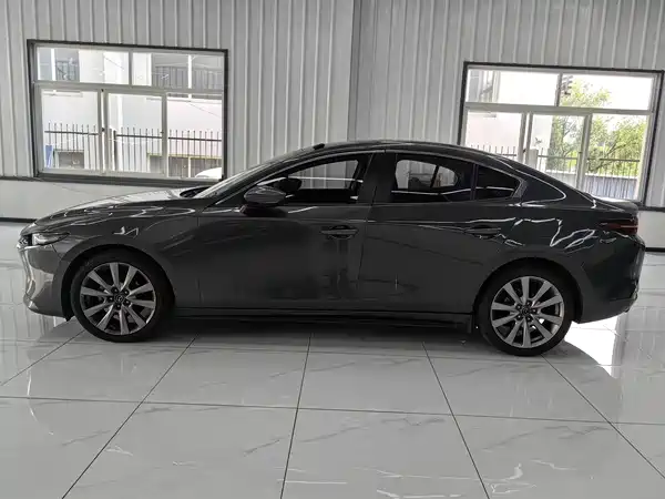 Mazda 3 Axela 2019