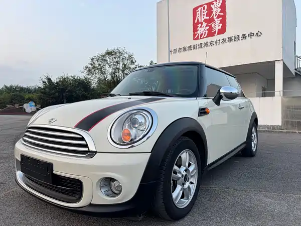 MINI 2012