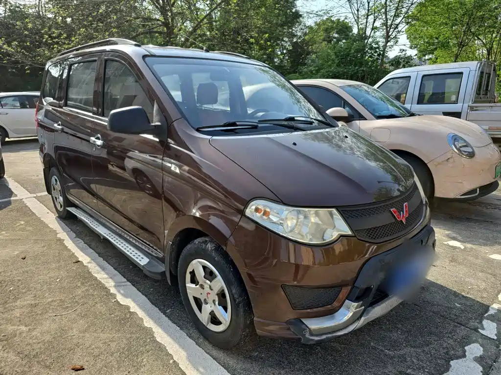 Wuling Hongguang 2016 — фото 22