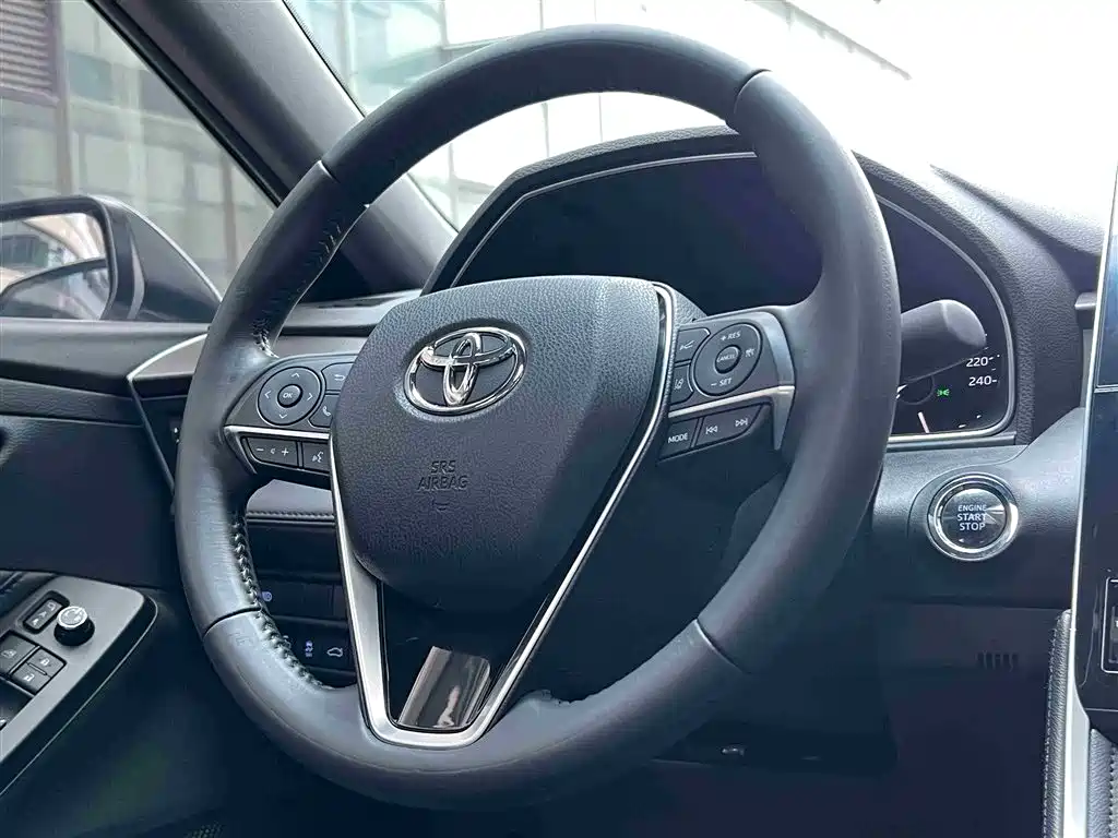 Toyota Avalon 2024 — фото 32