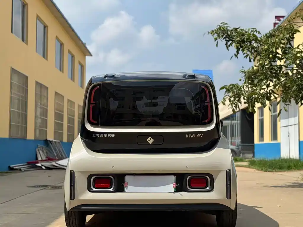 Baojun Kiwi EV 2022 — фото 8