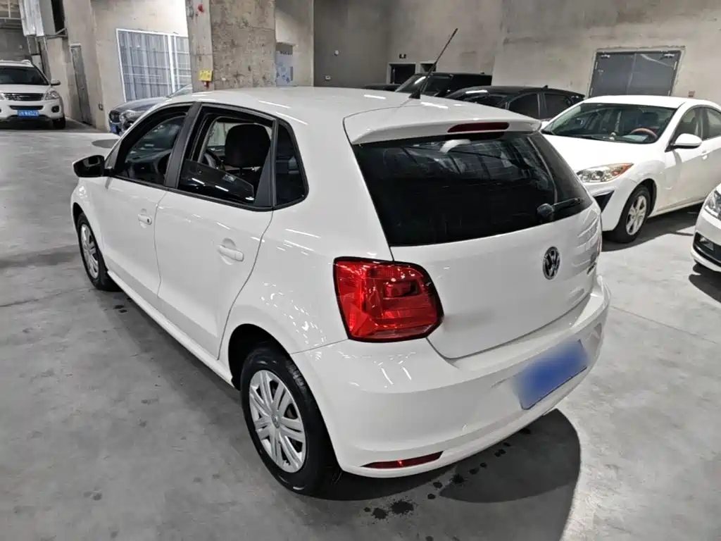 Volkswagen Polo 2016