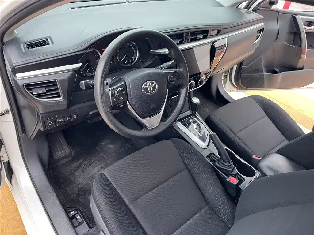 Toyota Corolla 2017 — фото 11
