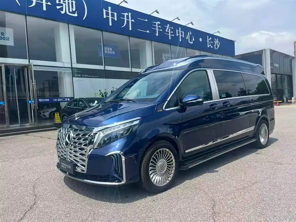Mercedes-Benz V-Class 2026