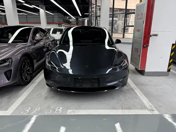 Tesla Model 3 2026