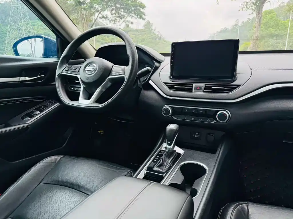 Nissan Teana 2022 — фото 18