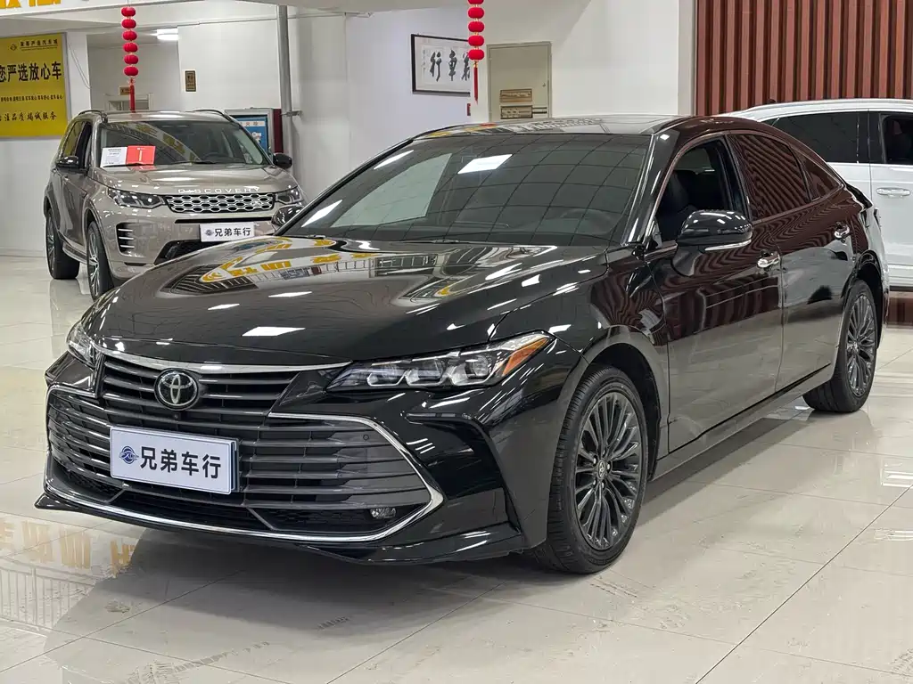Toyota Avalon 2022 — фото 1
