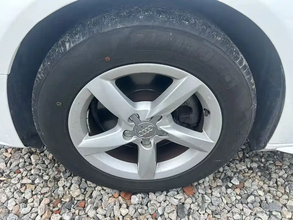 Audi A4L 2014