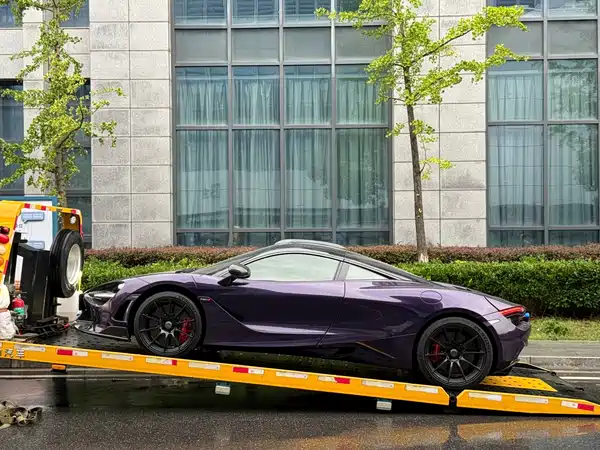 McLaren 720S 2020