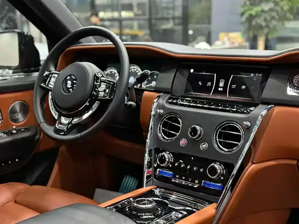 Rolls-Royce Cullinan 2018