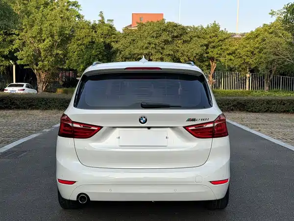 BMW 2 Series Wagon 2017