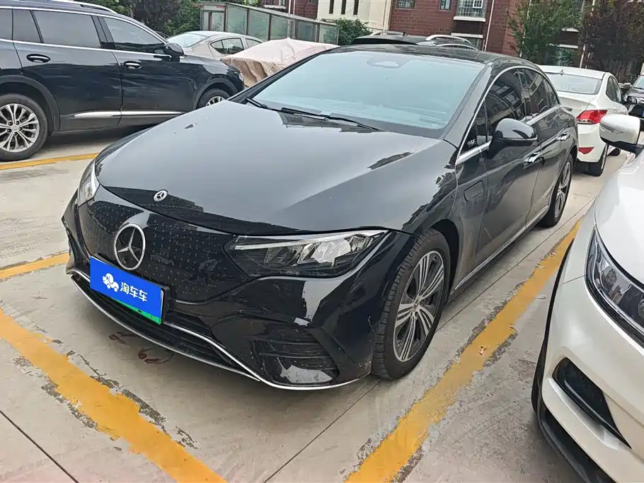 Mercedes-Benz EQE 2025