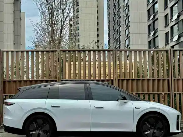 Li Auto i6 2026