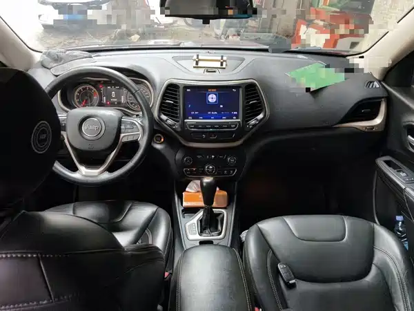 Jeep Cherokee 2016
