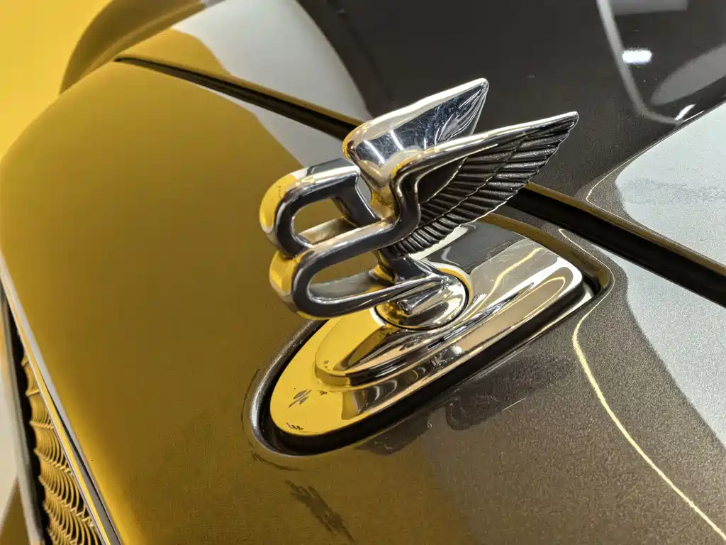 Bentley Mulsanne 2015 — фото 10