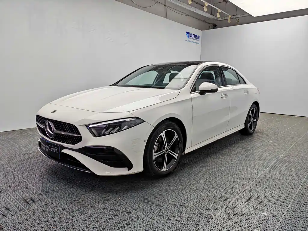 Mercedes-Benz A-Class 2023 — фото 1