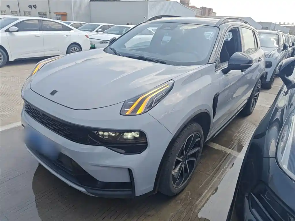 Lynk & Co 01 2023