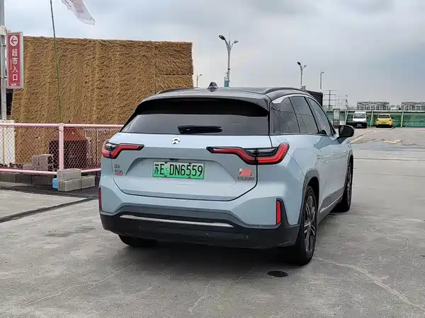 NIO ES6 2021