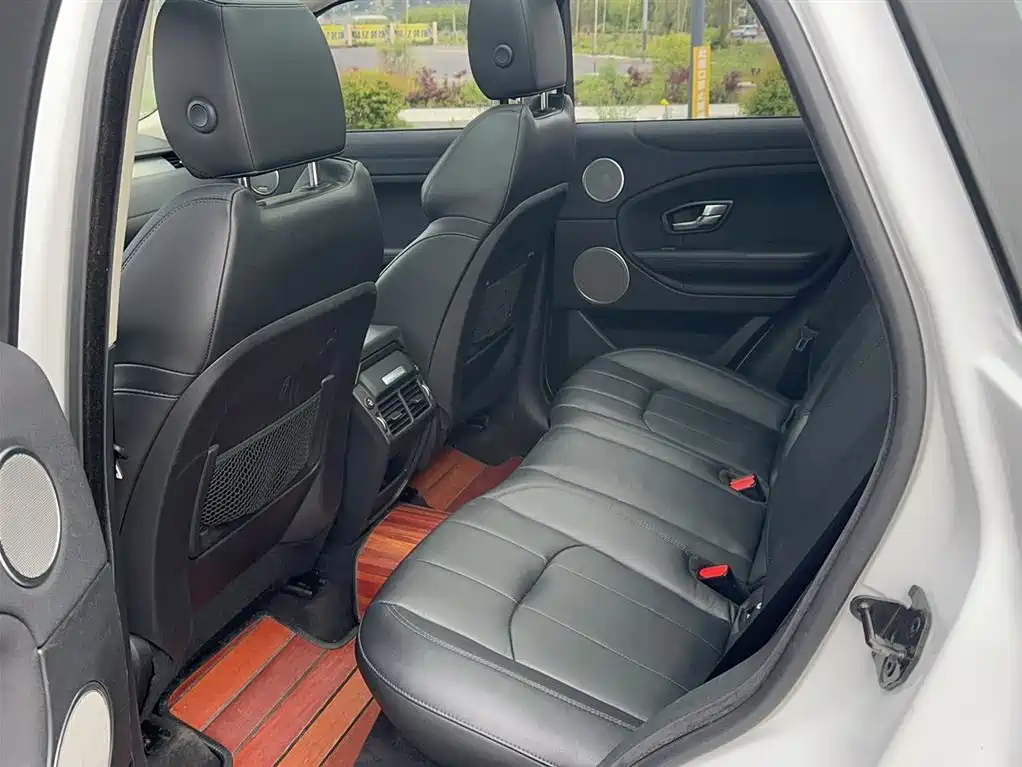 Land Rover Evoque 2017 — фото 14