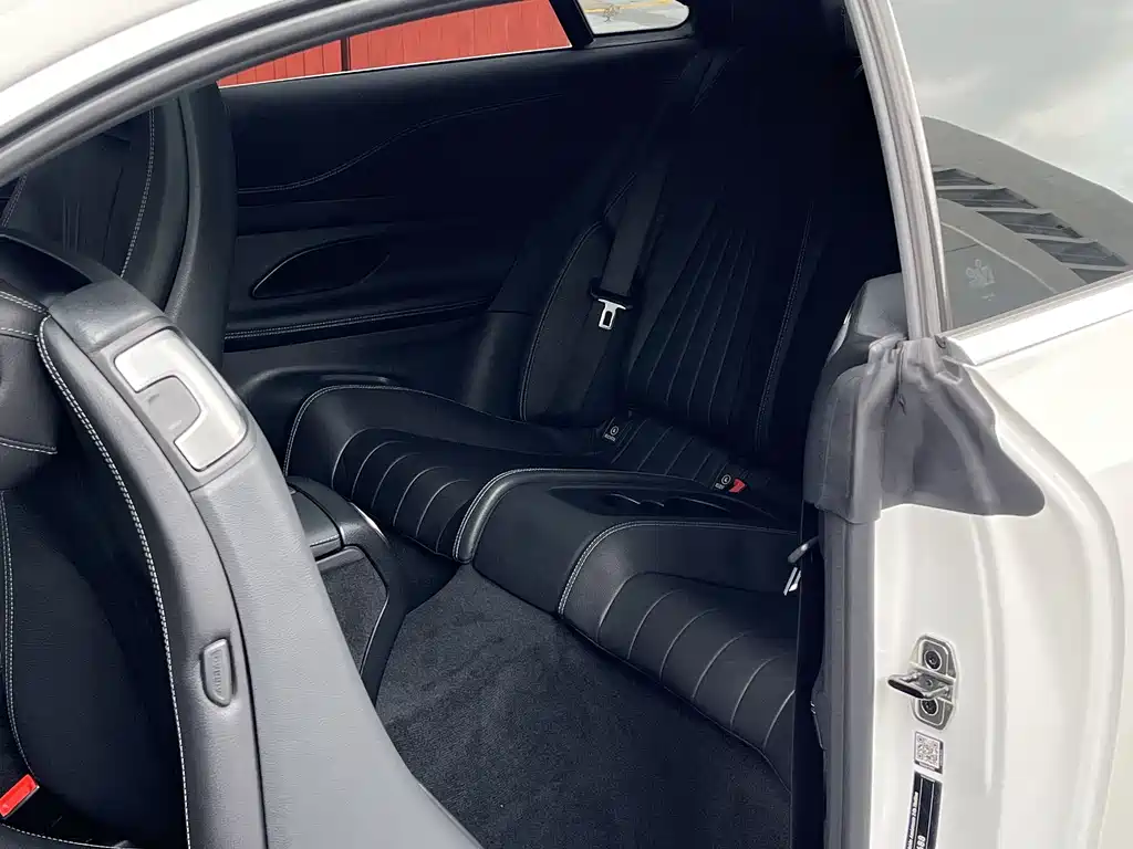 Mercedes-Benz E-Class 2022 — фото 12