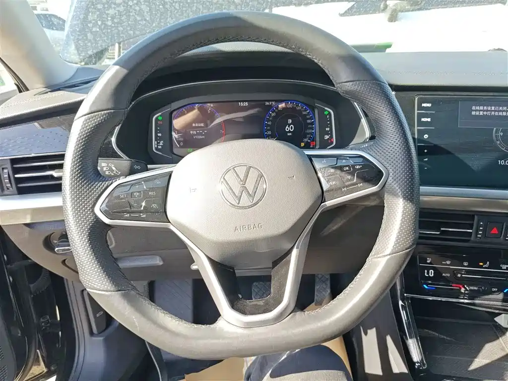 Volkswagen Passat 2023 — фото 11