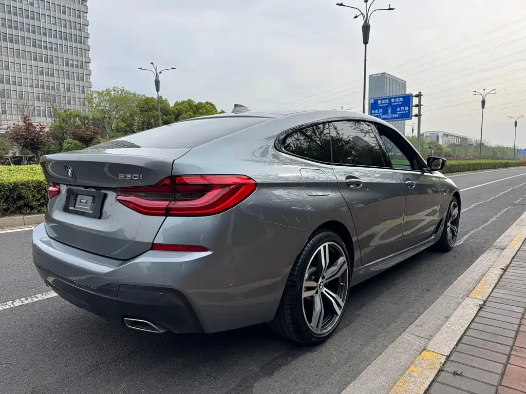 BMW 6 Series GT 2022 — фото 5