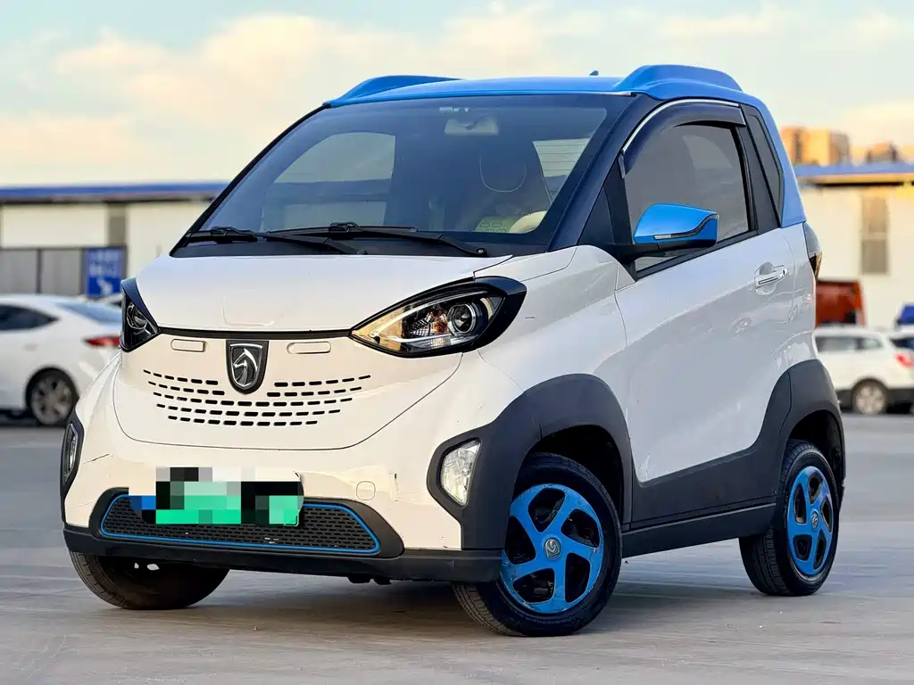 Baojun E100 2019 — фото 1
