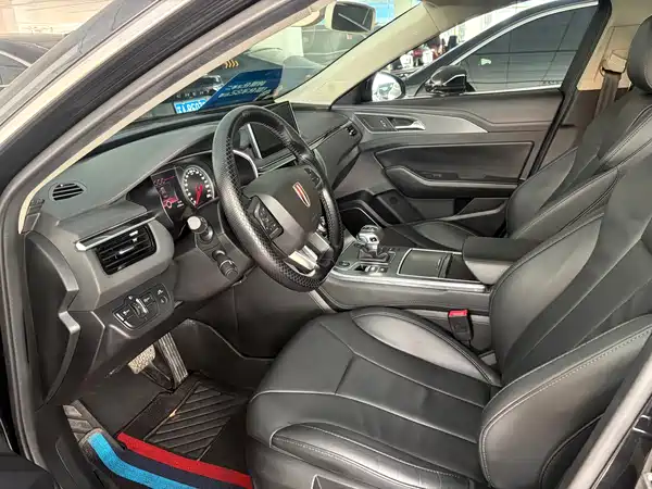 Hongqi H5 2020