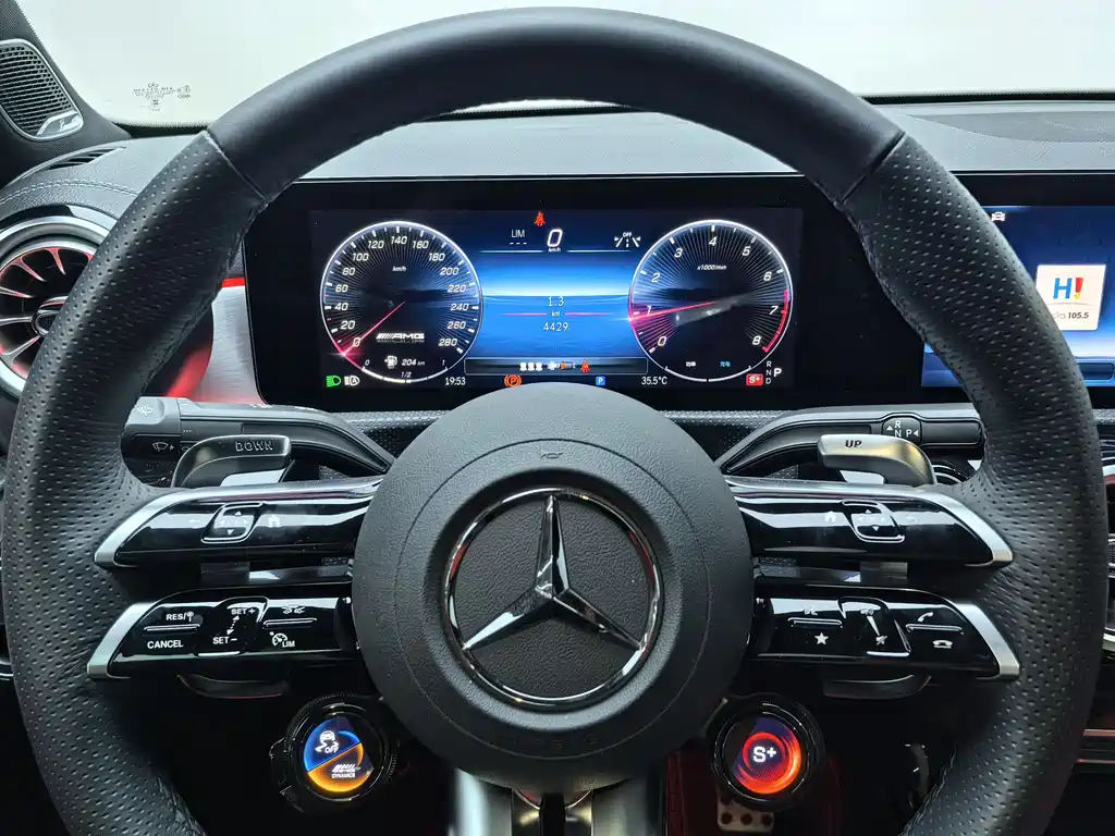 Mercedes-Benz A-Class AMG 2025 — фото 12
