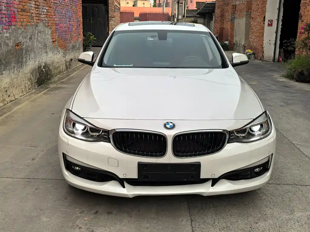BMW 3 Series GT 2015 — фото 2