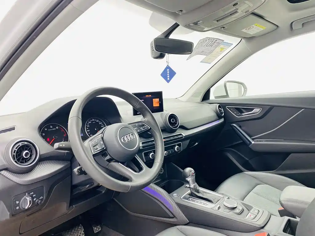 Audi Q2L 2021 — фото 12