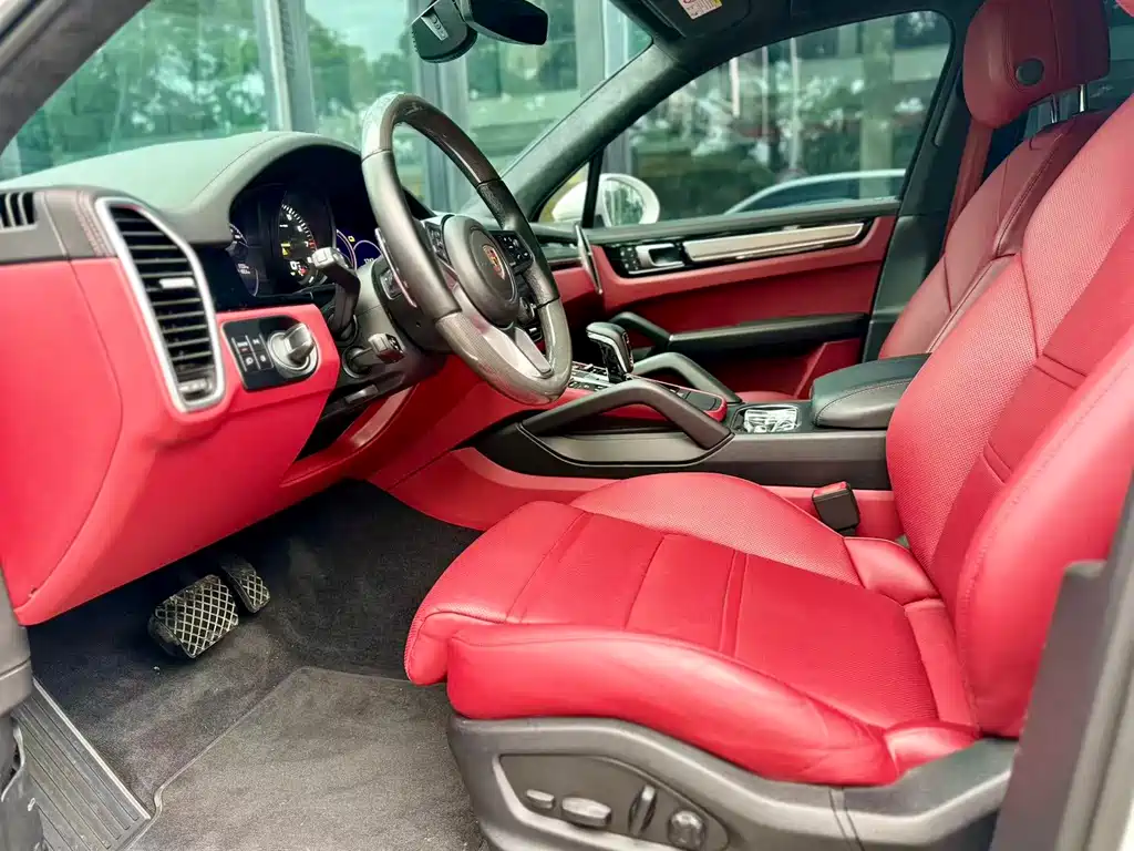 Porsche Cayenne 2023