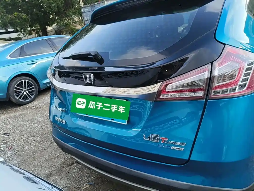 Luxgen U6 2015