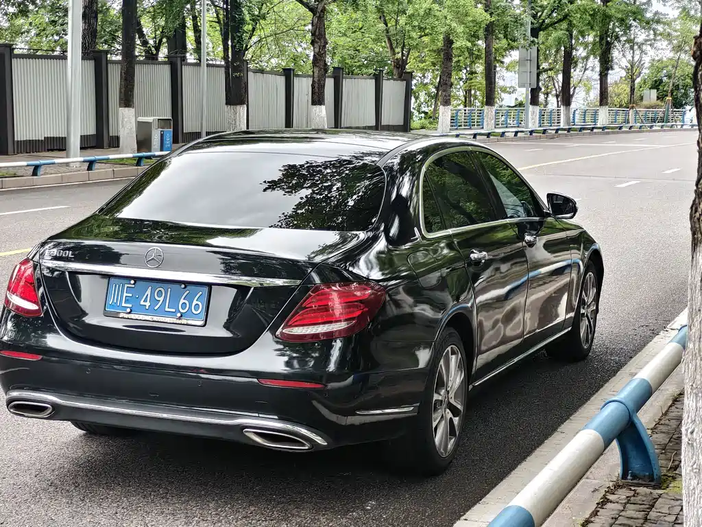 Mercedes-Benz E-Class 2020 — фото 9