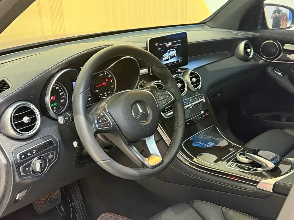 Mercedes-Benz GLC 2016