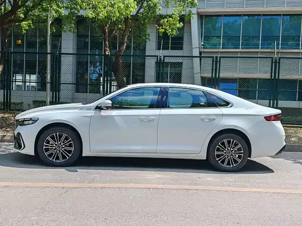 Geely Xingrui 2025