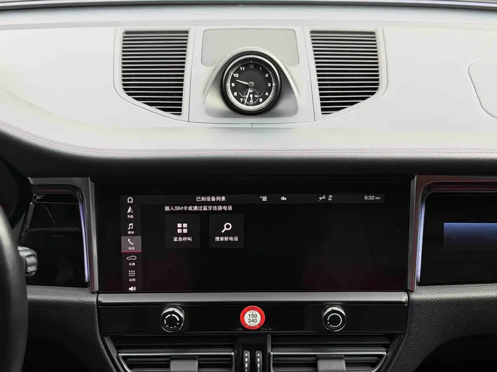 Porsche Macan 2022 — фото 14