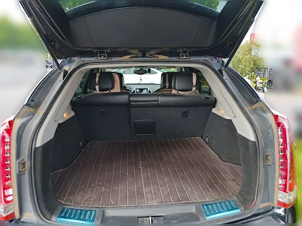 Cadillac SRX 2015 — фото 15