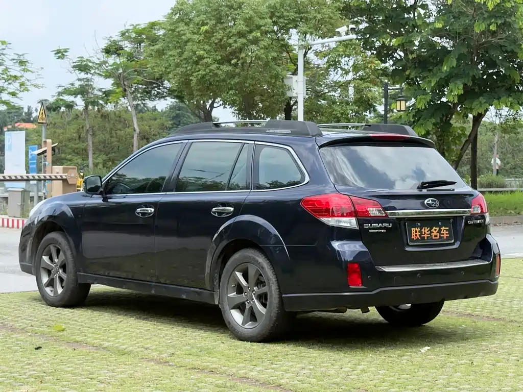 Subaru Outback 2014 — фото 8