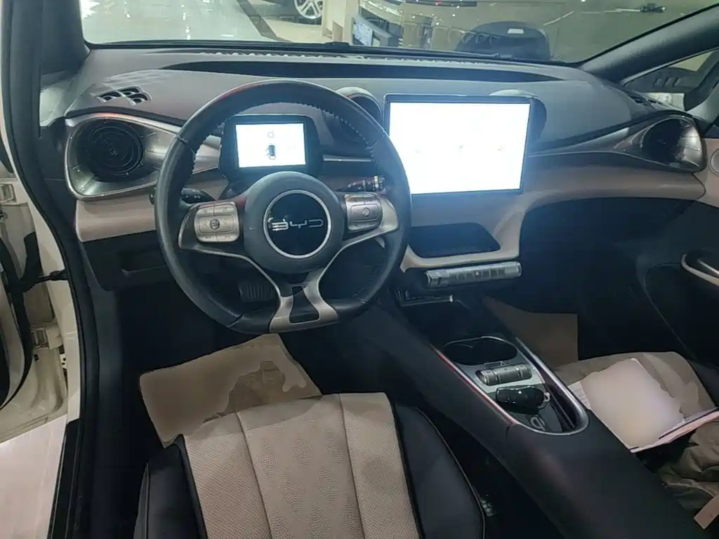 BYD Dolphin 2023 — фото 10