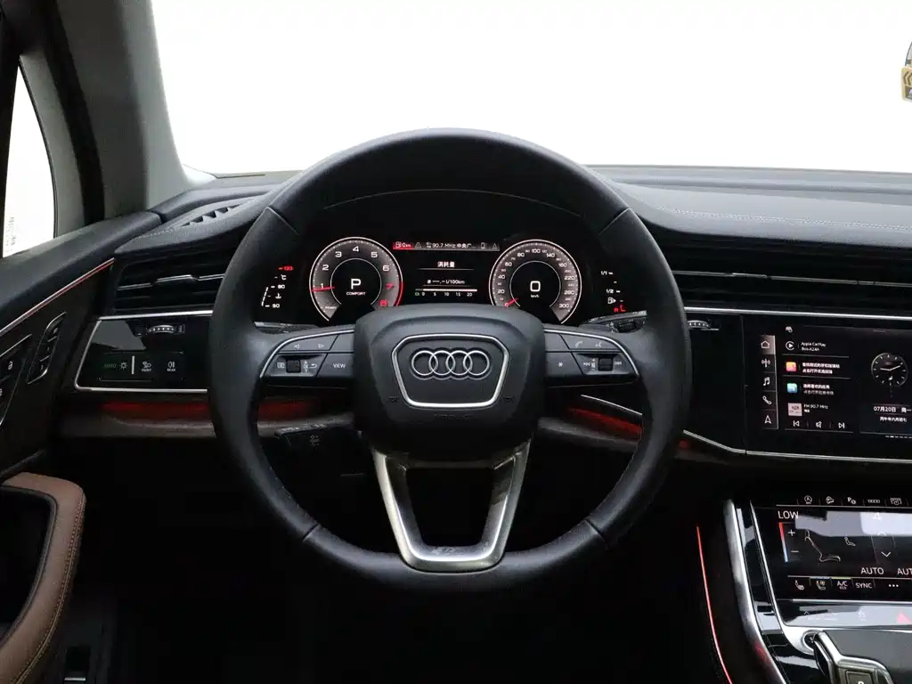 Audi Q7 2024 — фото 15