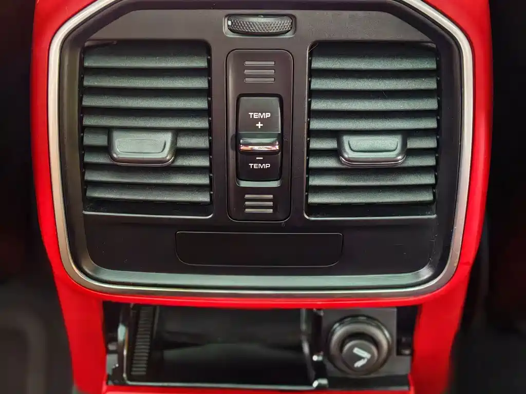 Porsche Macan 2015 — фото 13