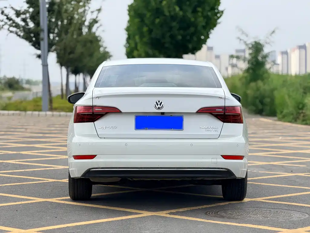 Volkswagen Sagitar 2020