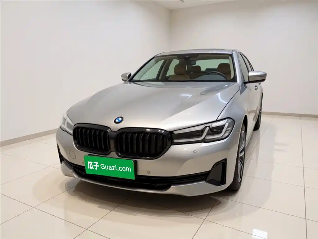 BMW 5 Series 2020 — фото 2