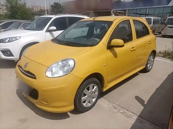 Nissan March 2015