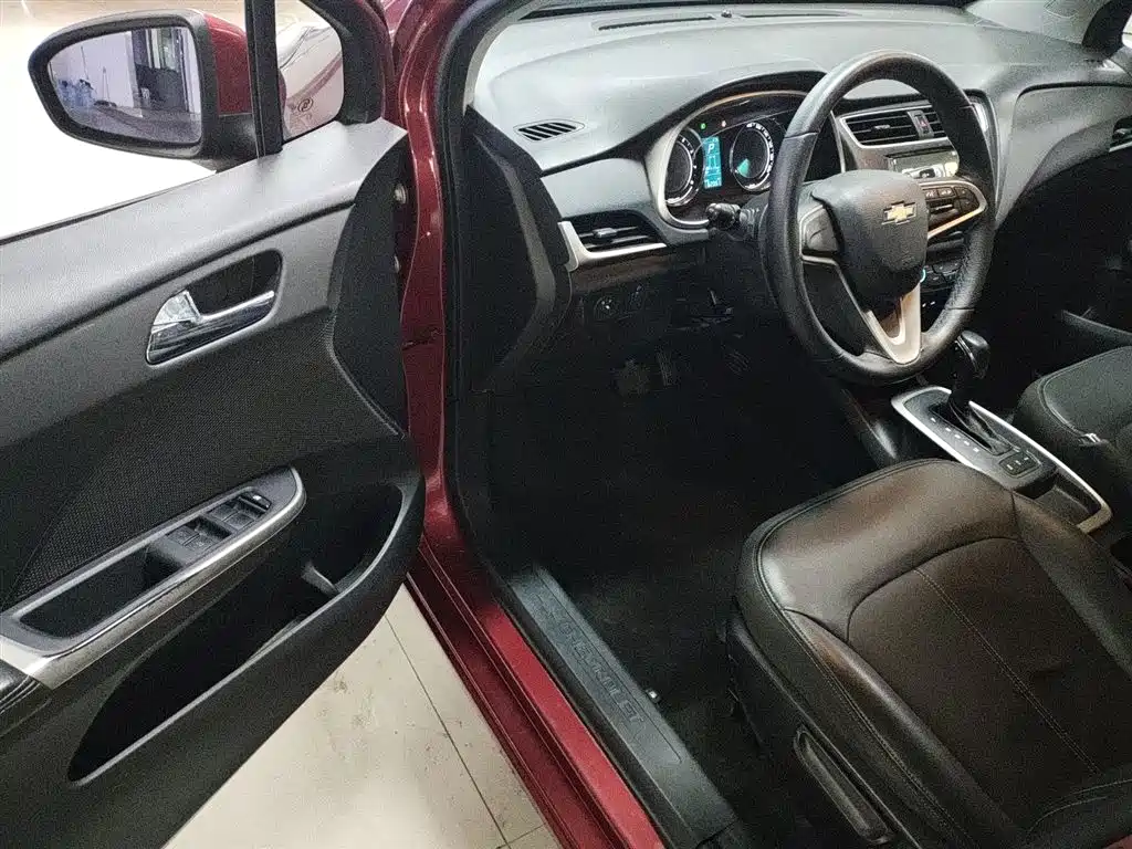 Chevrolet Lova RV 2017 — фото 16
