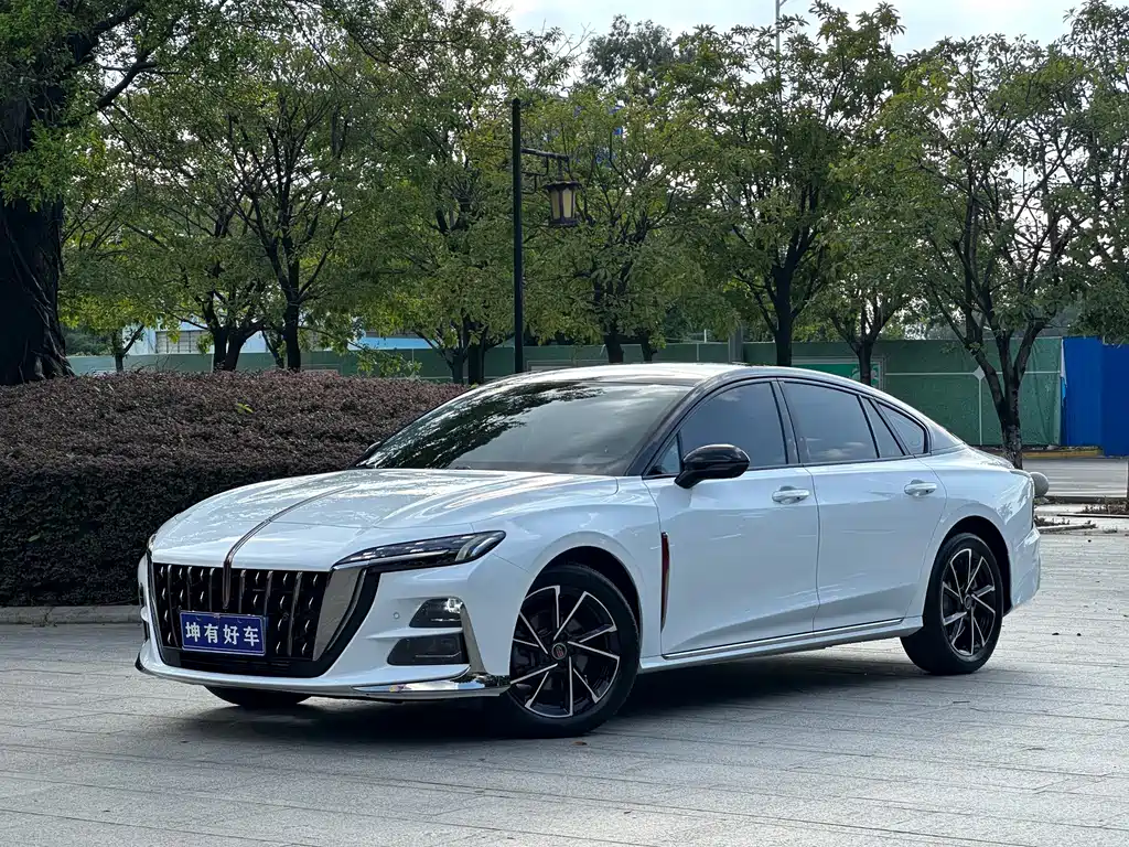 Hongqi H6 2025 — фото 1