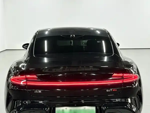 Xiaomi SU7 2025