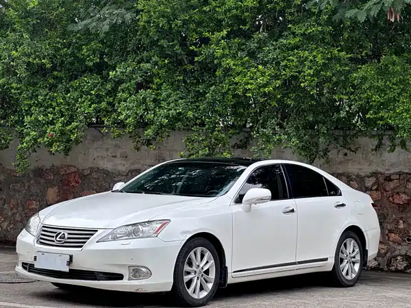 Lexus ES 2012